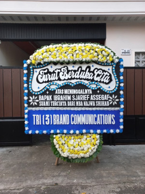 Papan Bunga Duka di Cimenerang
